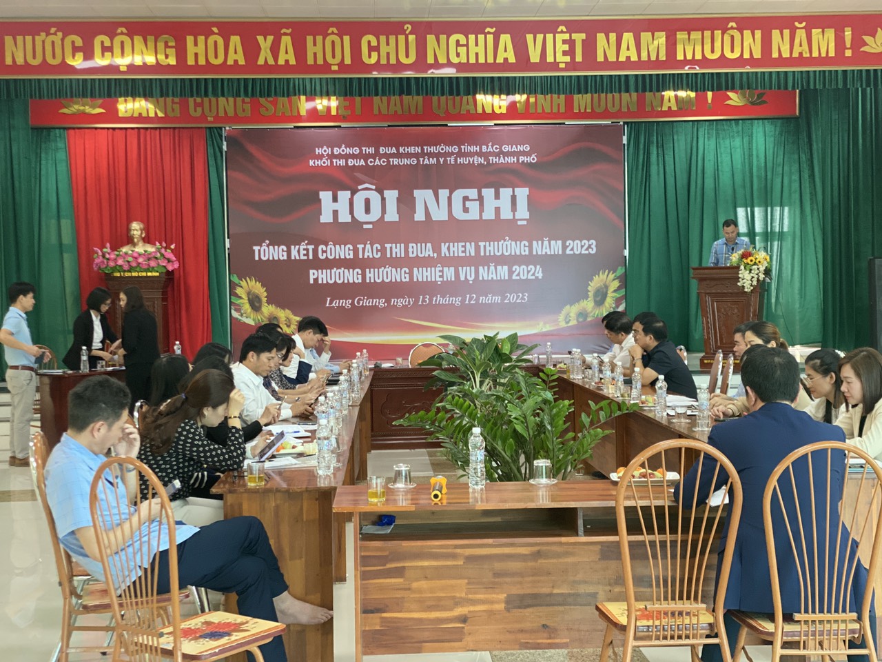 2ba40af41aa5b2fbebb4