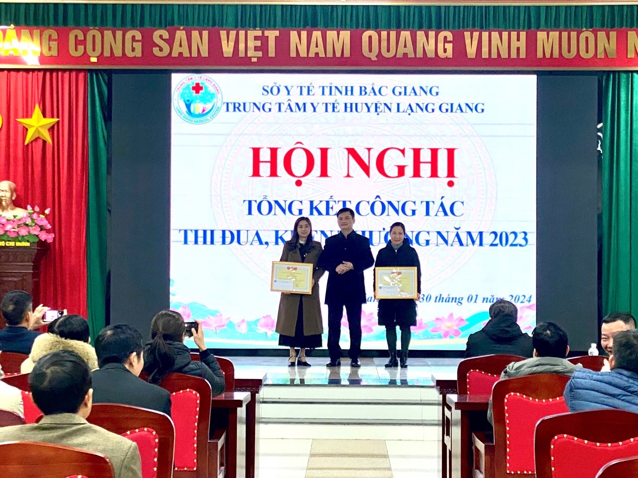 92d39940e6834cdd1592 (2)