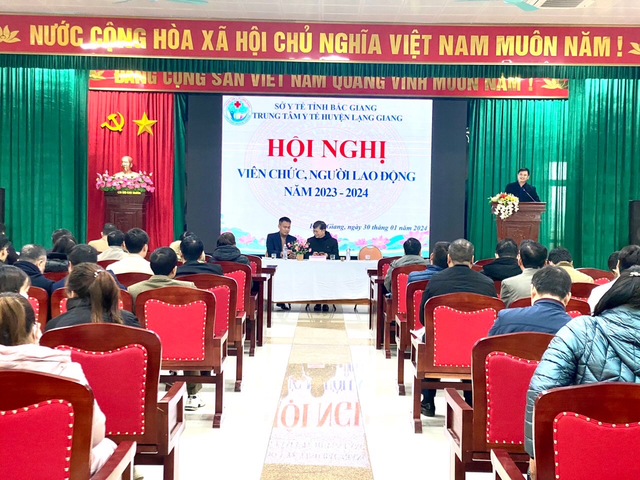 TRUNG TÂM Y TẾ HUYỆN LẠNG GIANG TỔ CHỨC HỘI NGHỊ CÁN BỘ VIÊN CHỨC VÀ NGƯỜI LAO ĐỘNG NĂM 2024