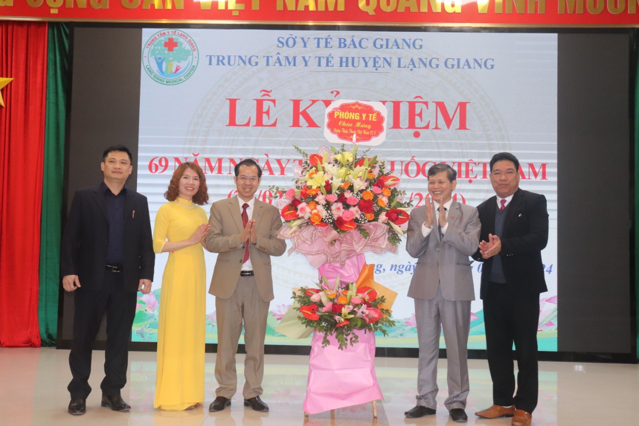 z5198743027443 544685022606c44c92822c8d4b7bd444