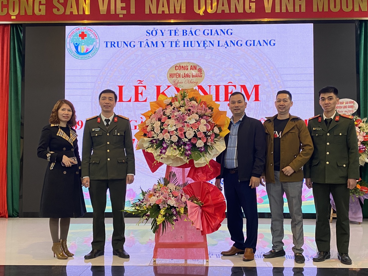 z5198773925435 b3d32a0ebdcc4c48082477abacb5da08